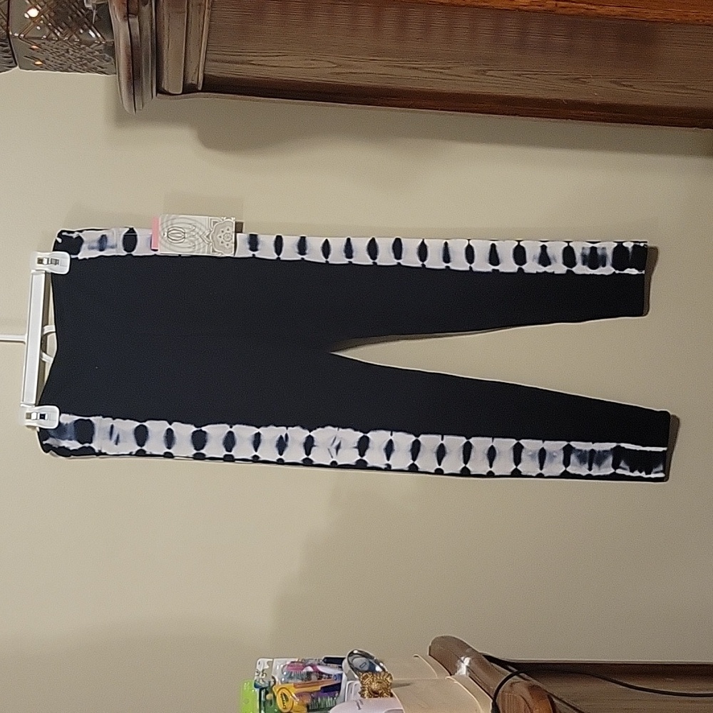 The Balance Collection by Marika Leggings Sz L